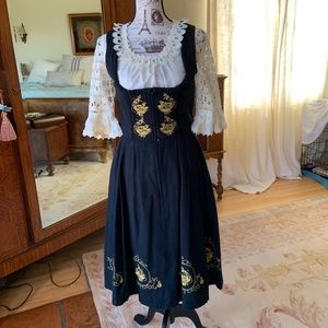 OKTOBERFEST DIRNDLE!!!